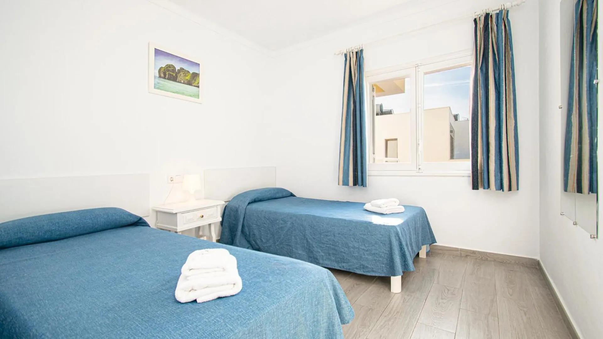 Lägenhetshotell Apartamentos Falco Port de Pollença