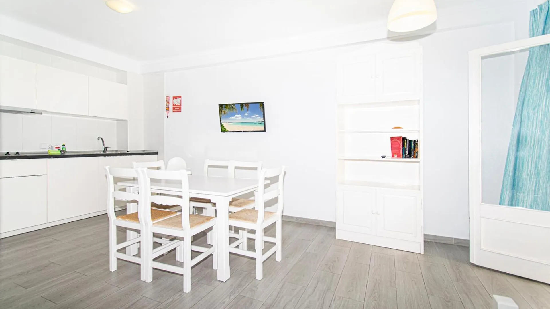 Lägenhetshotell Apartamentos Falco Port de Pollença